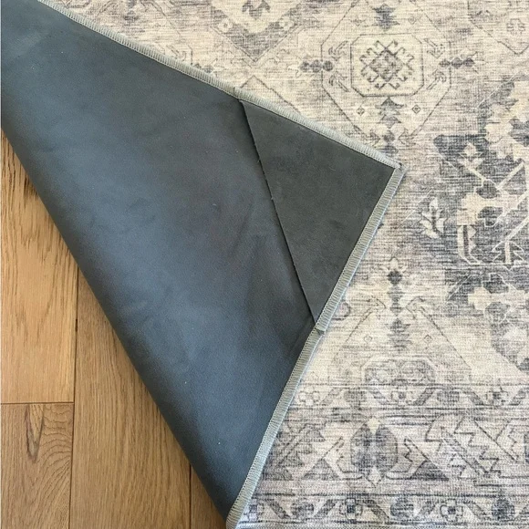 Tumble 5x7 Machine Washable Area Rug - Picture 3 of 6